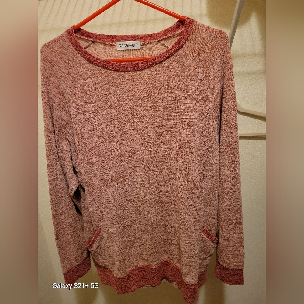 GLADWAKE Red Knit Sweater/Sweatshirt Style       XL